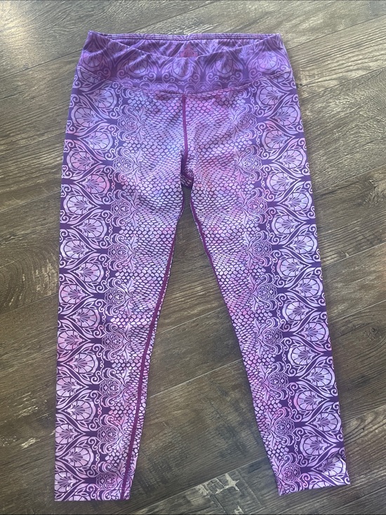 Prana Pants - Prana Women’s Purple Capri Leggings with print Size Medium